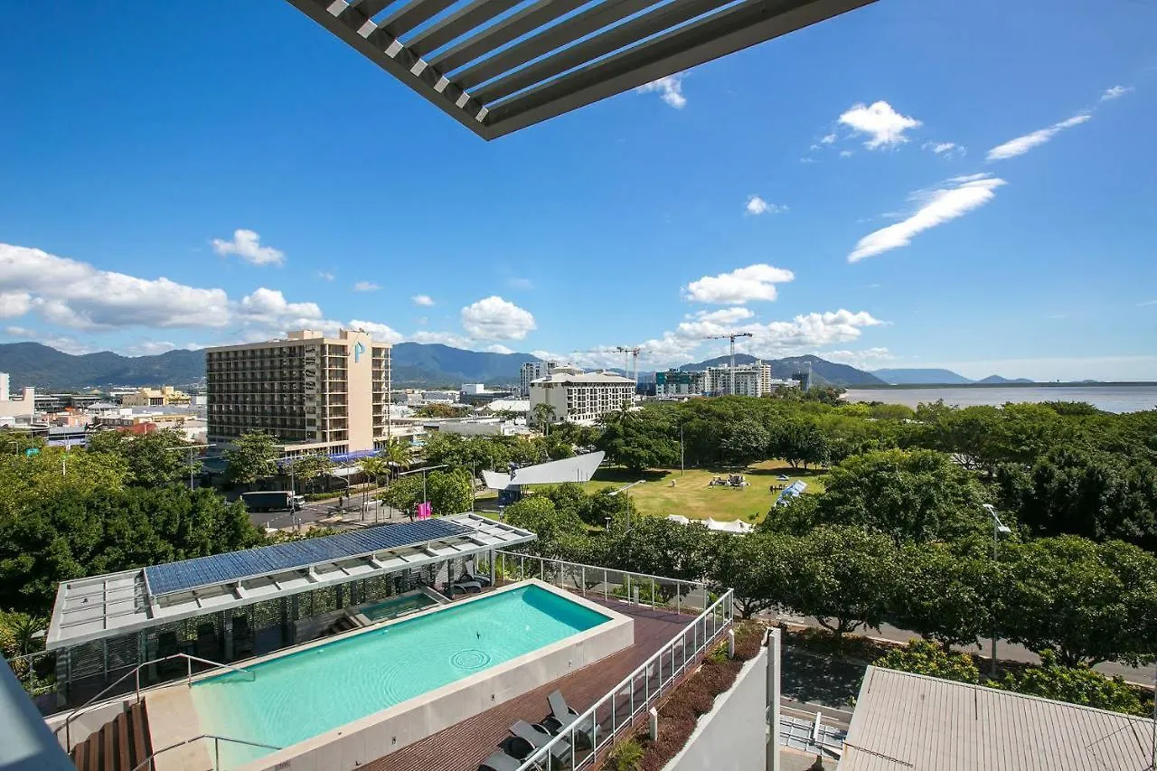 Cairns Private Apartments Aparthotel