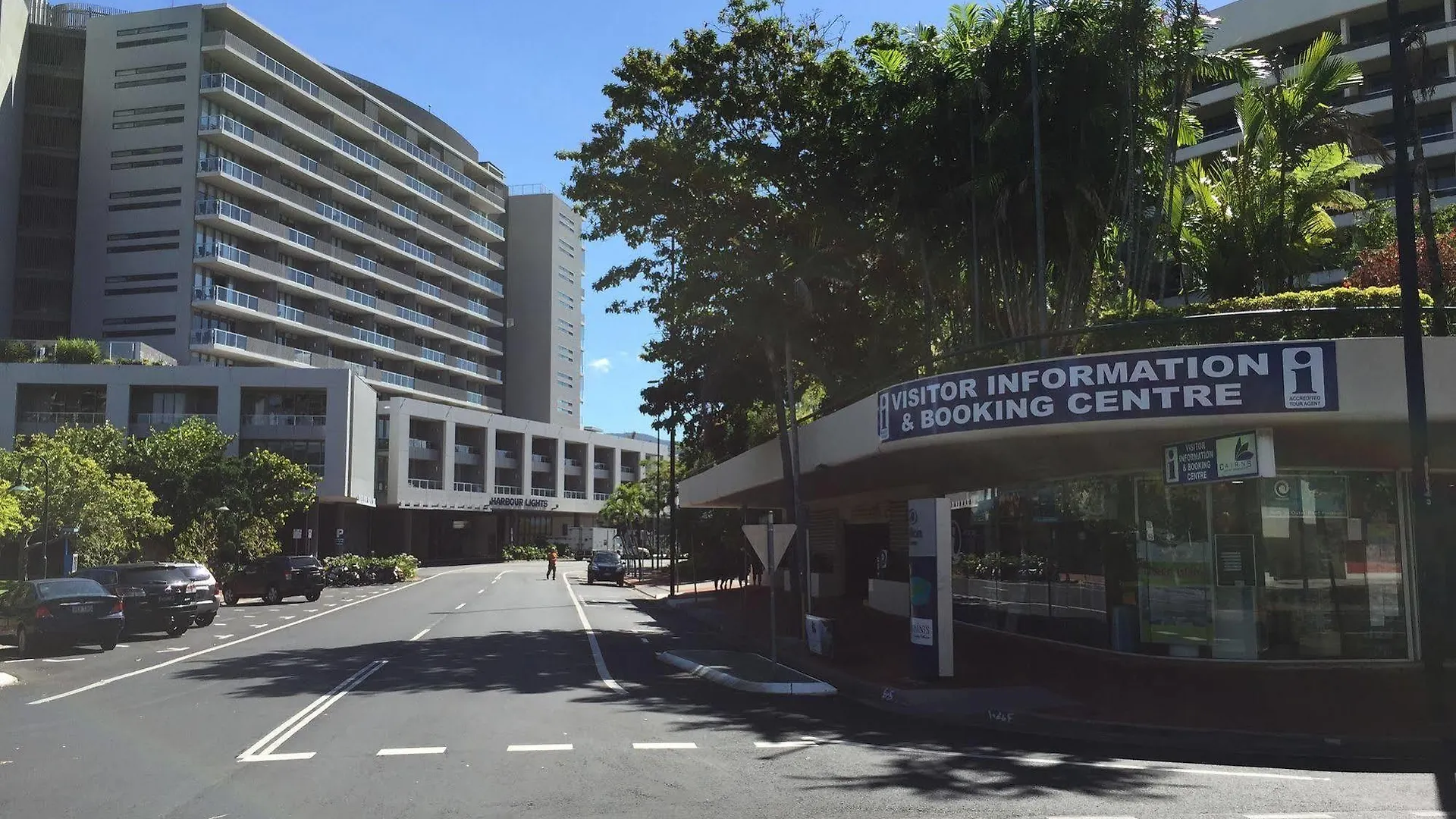 Cairns Private Apartments Aparthotel